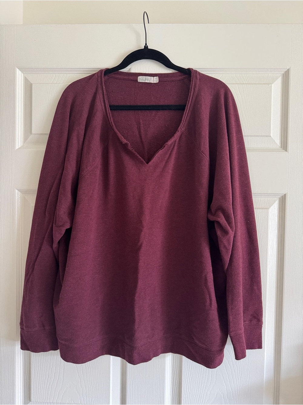 Barefoot Dreams Malibu Collection V-Neck Sweatshirt – Burgundy/Wine | Size 3X